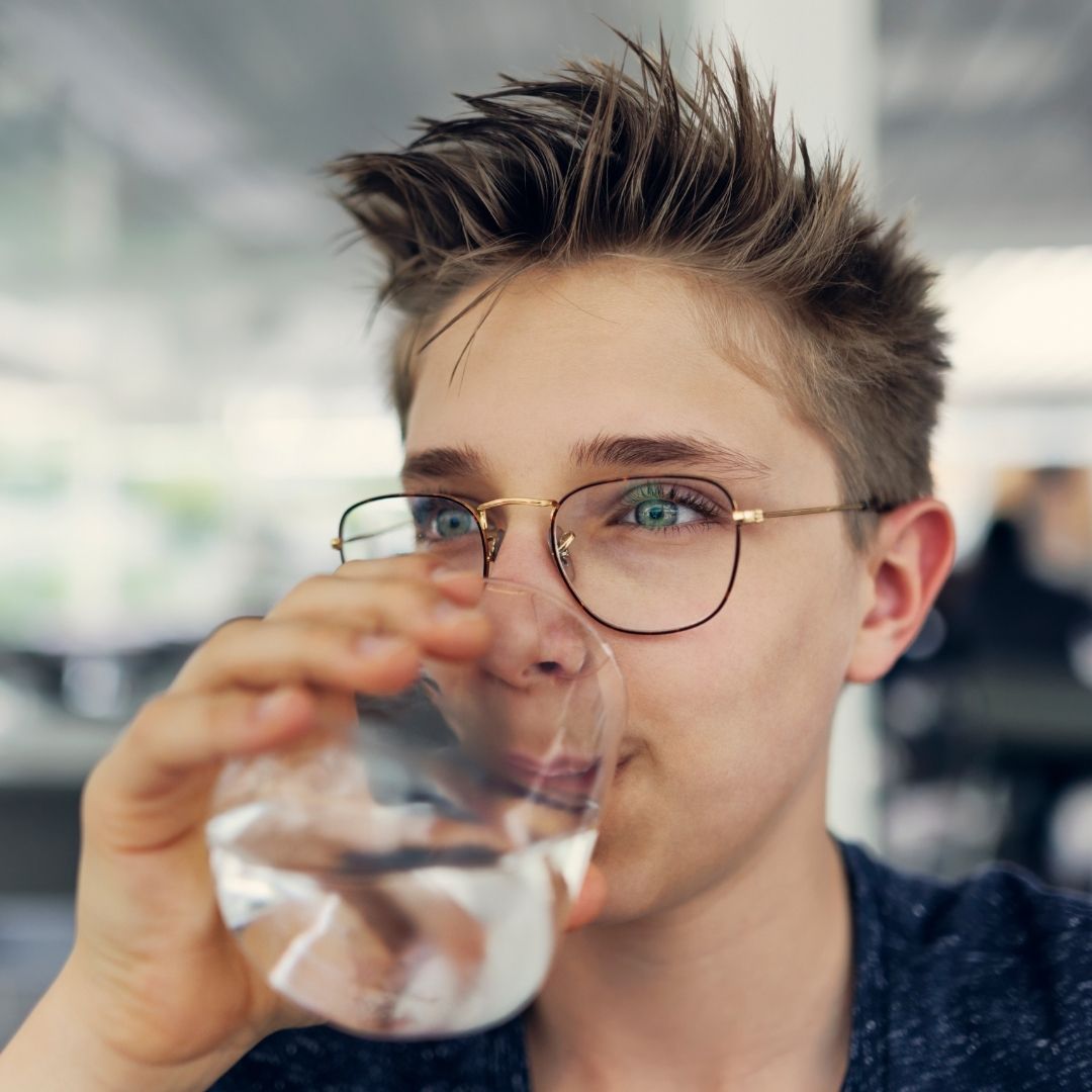 boire de l'eau toute la journée est important